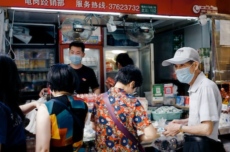 长途汽车票价查询 途经中风险地区的公交线路升级疫情防控举措根据疫情防控要求